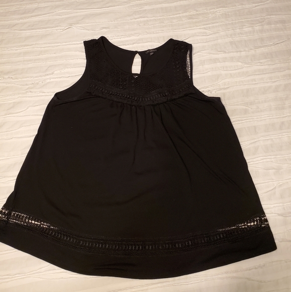 Sleeveless blouse - Picture 2 of 5